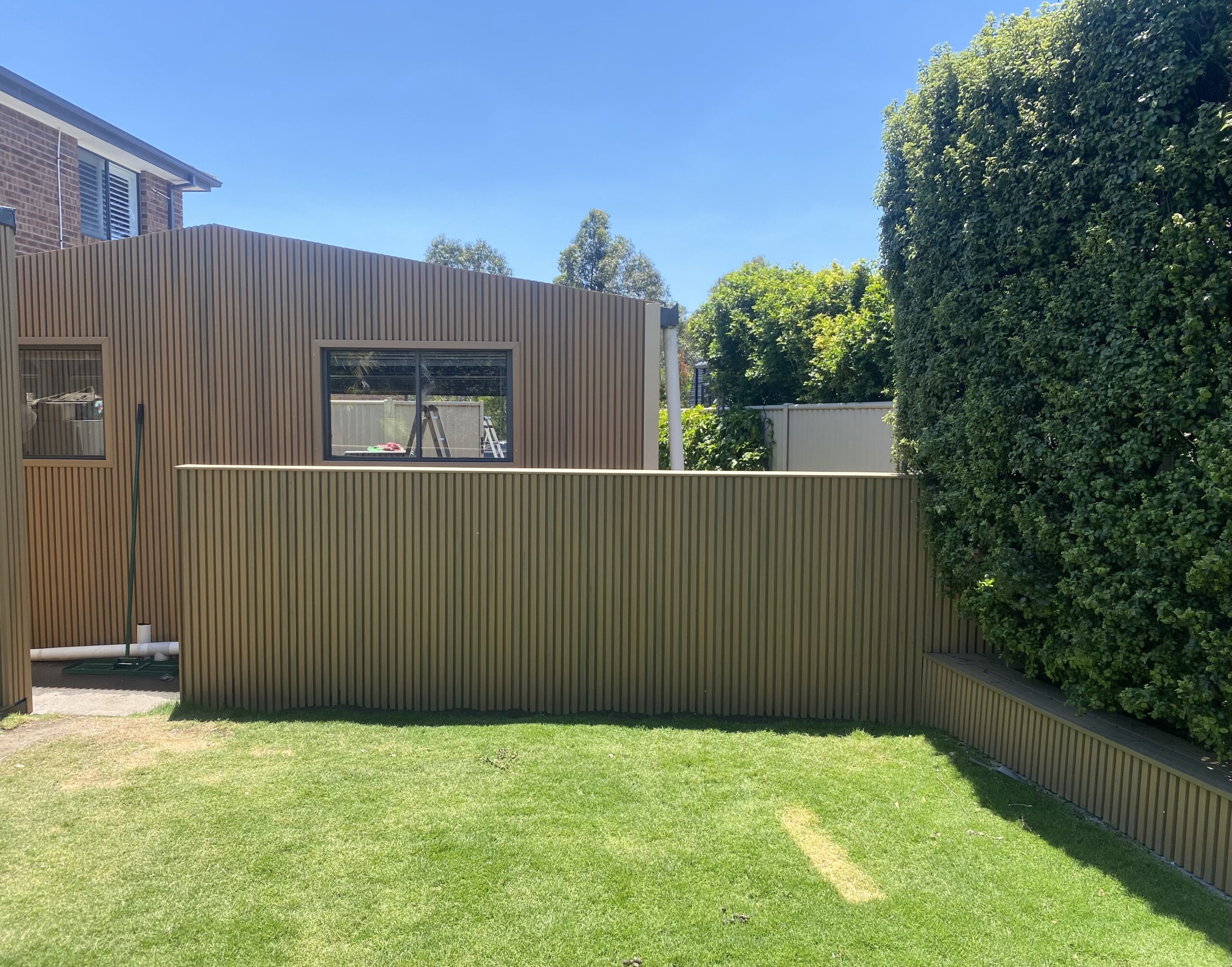 Pergola builders in Clyde North